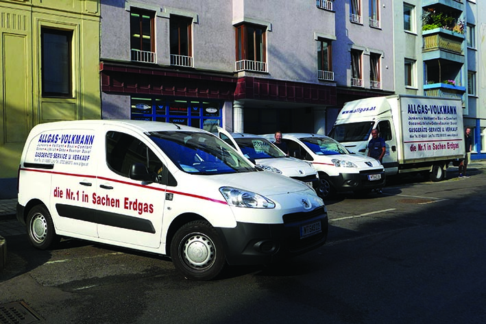 Autos vor Sautergasse klein Kopie